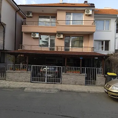 ганчеви Maison d'hôtes *
